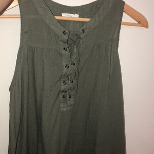 Army green crisscross tie tank